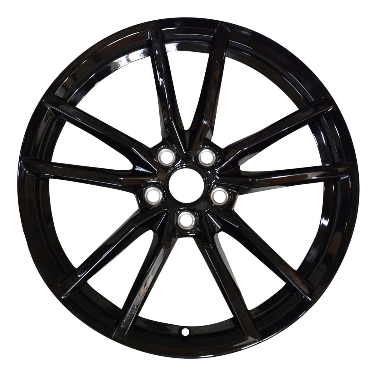 2015 Volkswagen Golf R 19" OEM Wheel Rim W70018B