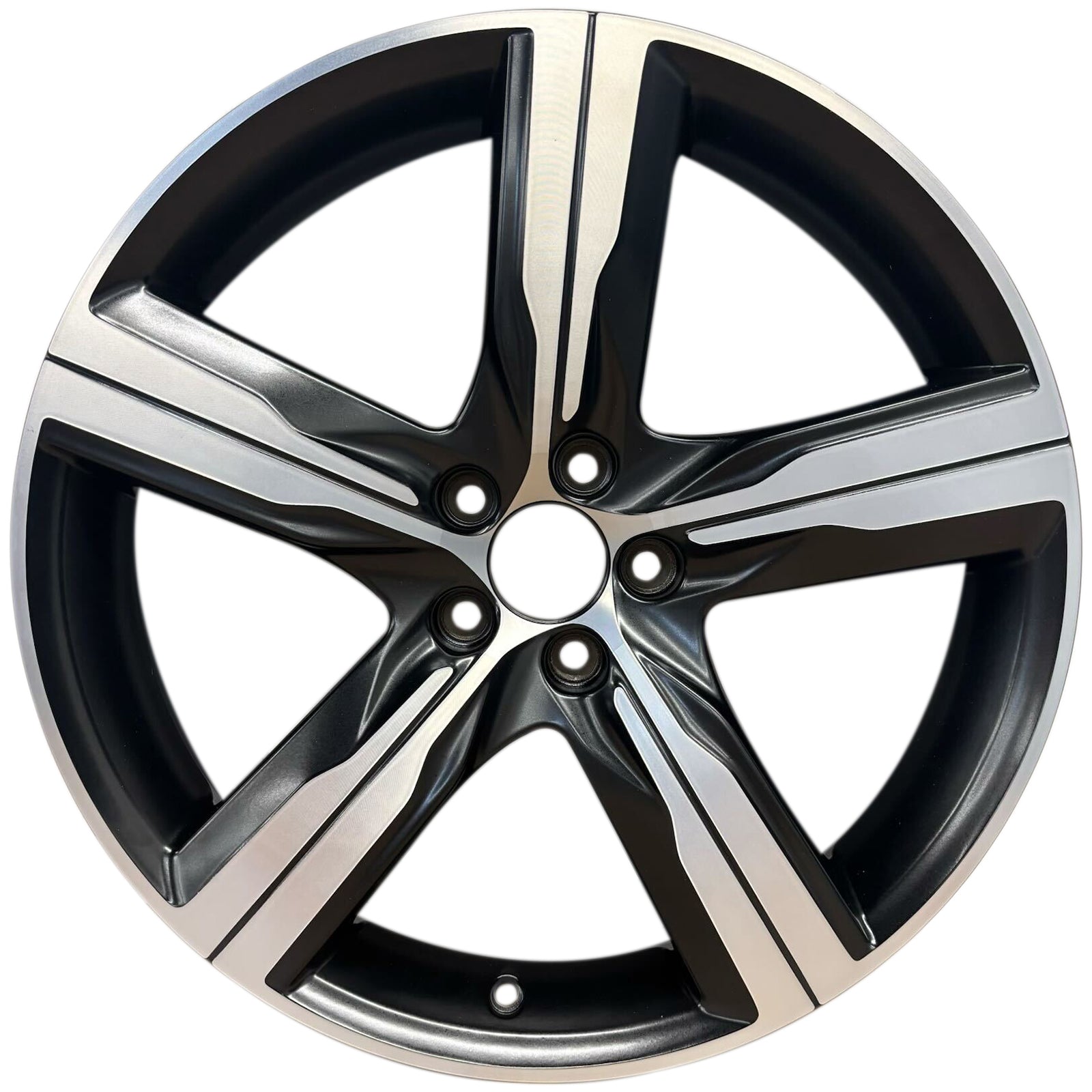 2018 Volvo V90 19" OEM Wheel Rim W70440MB