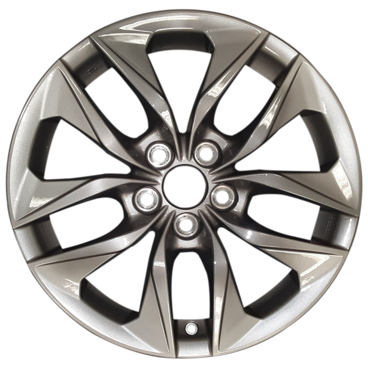 thumbnail image 2 of Remanufactured Toyota Sienna 17" OEM Wheel Rim - 2011-2020 - Machined Silver - 4261108130 2 of 6