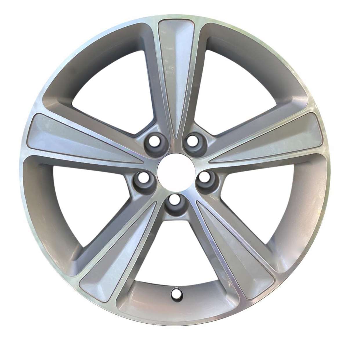 2015 Chevrolet Cruze 17" OEM Wheel Rim W5522MS