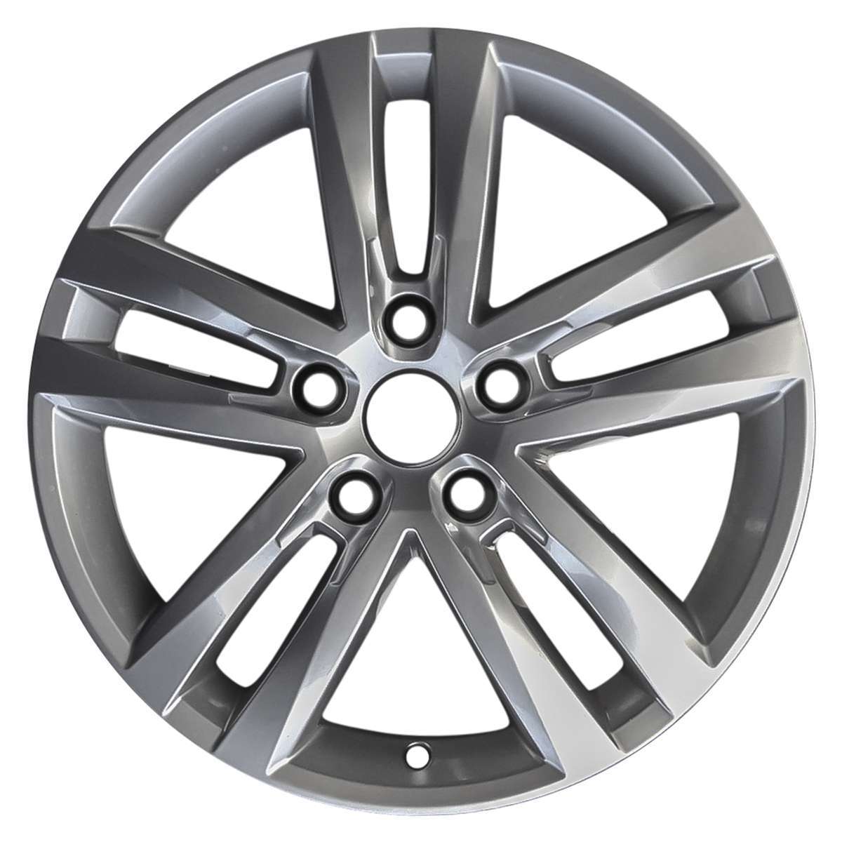 2015 Volkswagen Touareg 19" OEM Wheel Rim W69996H