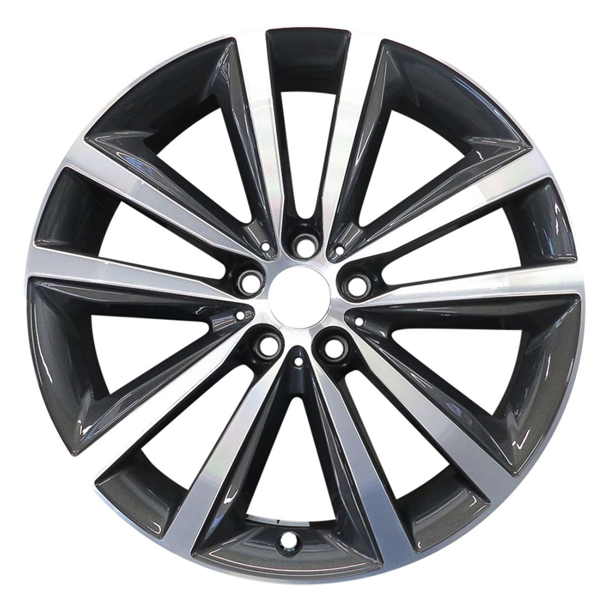 2020 BMW 840i 19" Front OEM Wheel Rim Style 690 W86415MC