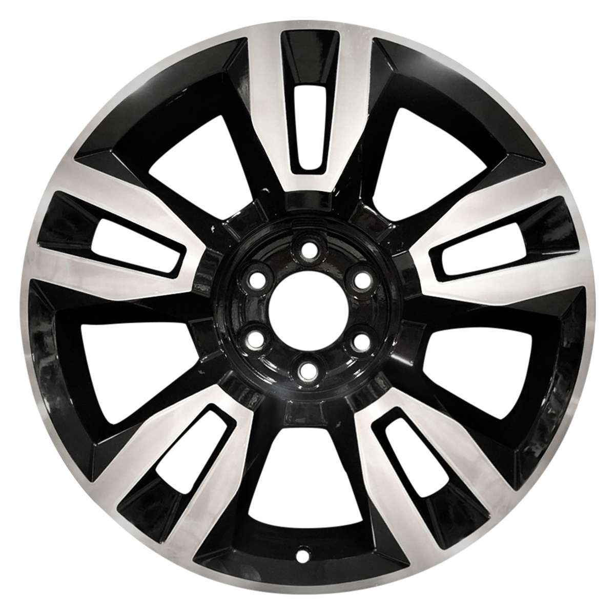 2019 Chevrolet Tahoe 22" OEM Wheel Rim W5821MB