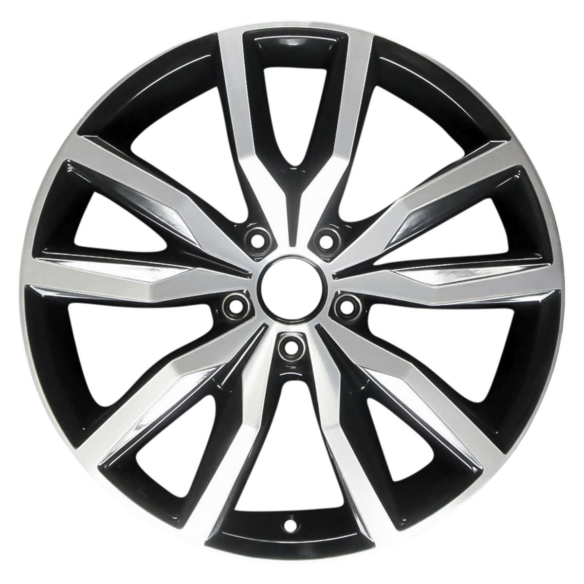 2017 Volkswagen CC 18" OEM Wheel Rim W69982MB